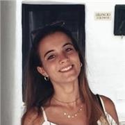 Maestra con experiencia en aulas de educación infantil y primaria ofrece clases de repaso en lengua (castellana, catalana o inglesa) y estrategias de lectura y escritura para niños y niñas con necesidades educativas especiales